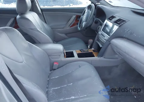 2011 Toyota Camry Xle z USA, uszkodzony, nr VIN 4T4BF3EK9BR211603